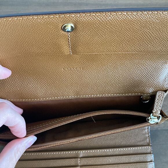 Coach Full Wallet - Picture 3 of 8